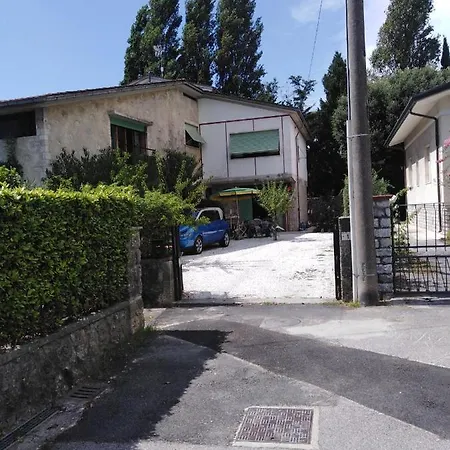 Il Semaforo O Due Matrimoniali Con Bagno A Pochi Passi Dal Centro Pietrasanta, Con Wi-fi Gæstehus 3*